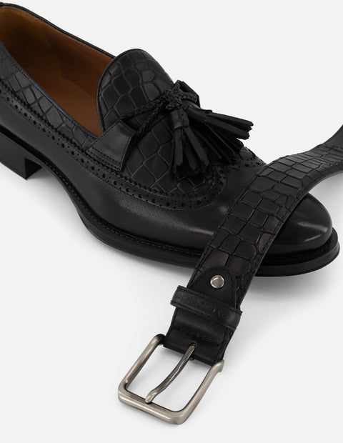 Mocasines negros piel tipo coco para hombre con borlas
