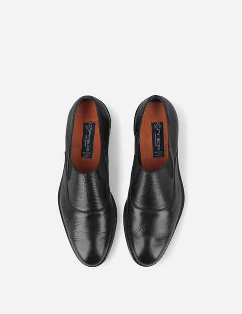 Mocasín Slip On en piel de ciervo color negro