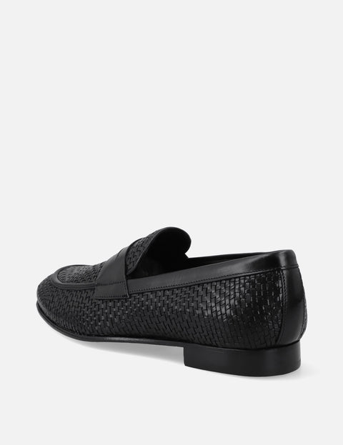 Mocasín en piel tejida color negro