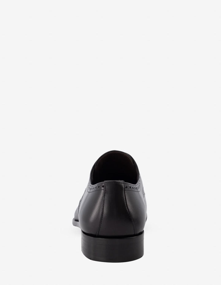 Blucher formal en piel napa color negro con calado para hombre