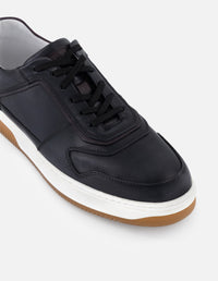 Tenis color negro en piel para hombre