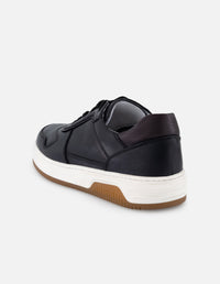 Tenis color negro en piel para hombre