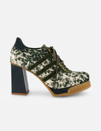 Zapato Oxford verde terciopelo para mujer con acabado print