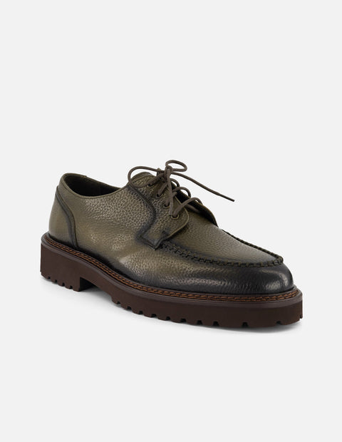 Zapato Blucher verde piel bombeada para hombre con detalle