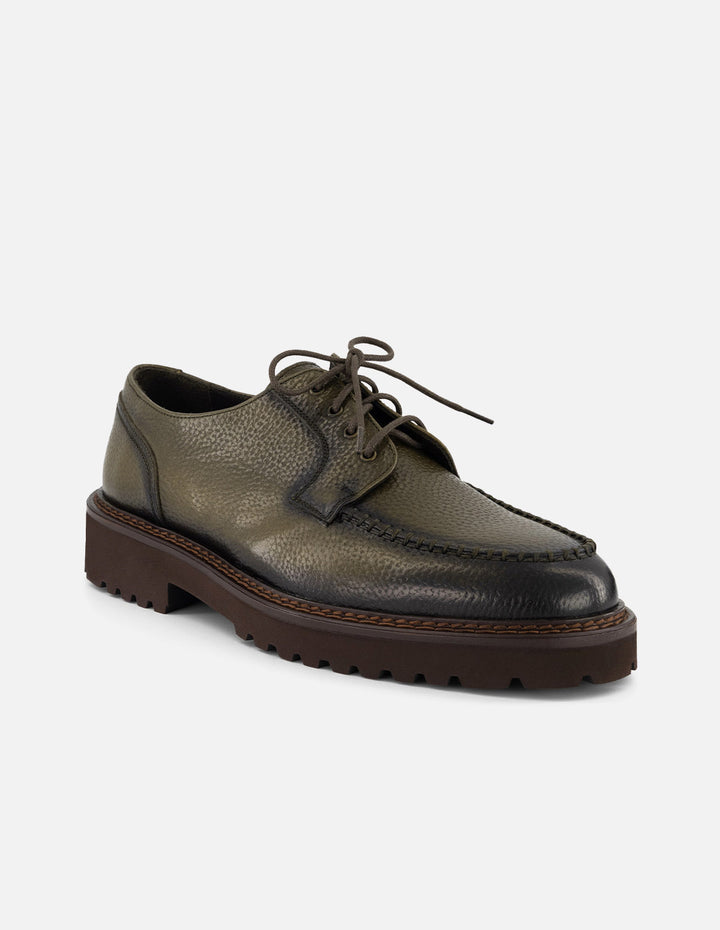 Zapato Blucher verde piel bombeada para hombre con detalle