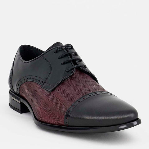 Zapato Blucher en Piel Napa con Grabado de Motivos Geométricos