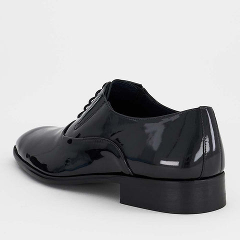 Zapato Oxford en Charol con Suela de Goma