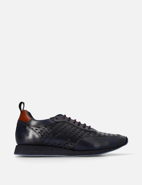 Tenis en piel con picado color marino