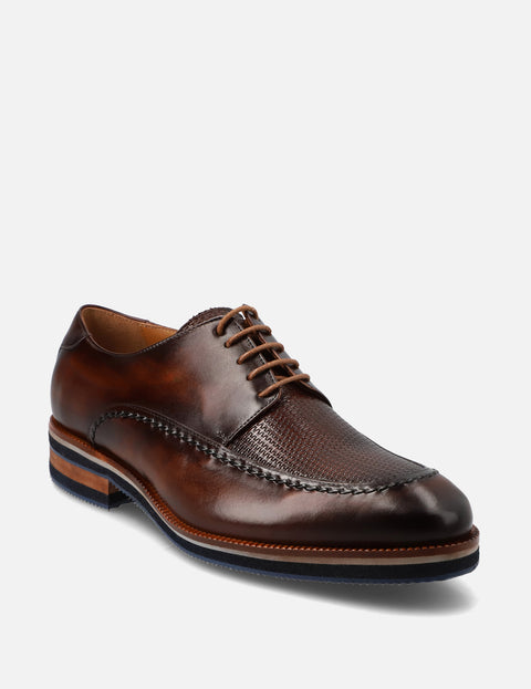 Blucher con bordón en piel grabada color cuero