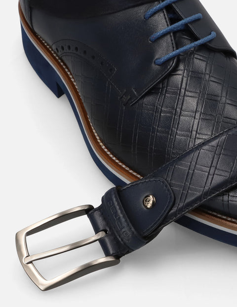 Blucher en piel con grabado mosaico color azul