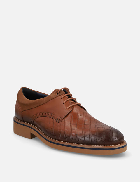 Blucher en piel con grabado mosaico color cuero