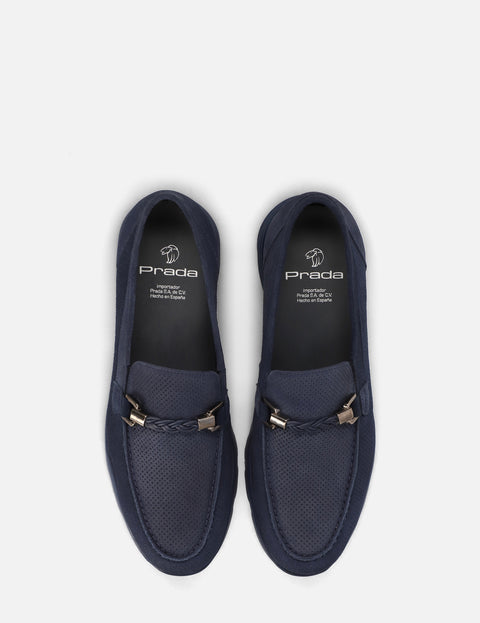 Mocasín en ante con hebilla náutica color marino
