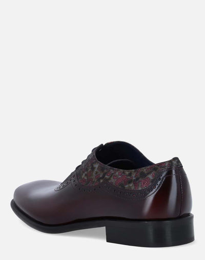 Zapato oxford vino animal print para hombre