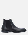 Bot&iacute;n chelsea color negro en piel napa