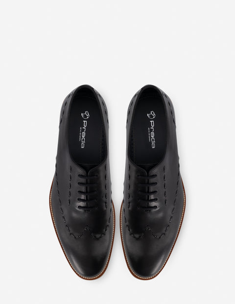 Oxford en piel napa color negro con pespuntes para hombre