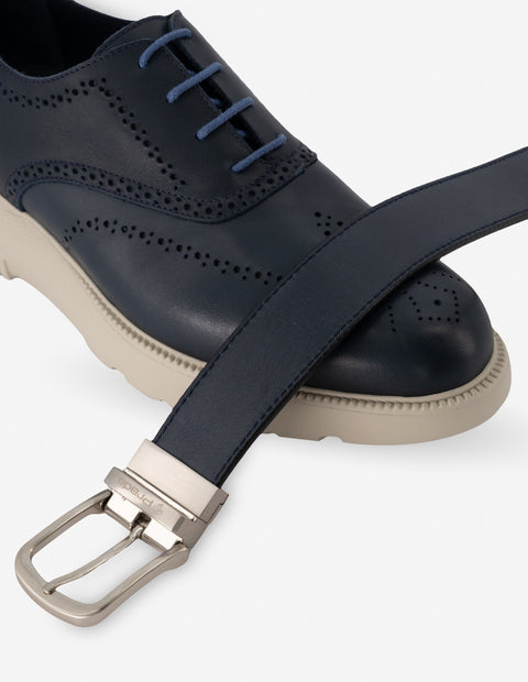 Oxford en piel con picado color azul para hombre