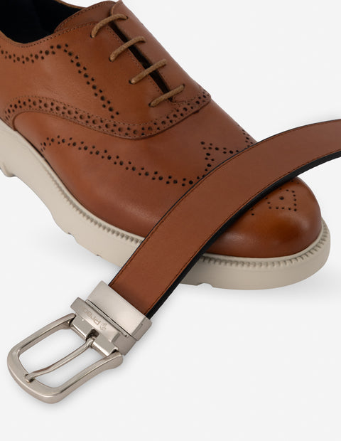 Oxford en piel con picado color cuero para hombre