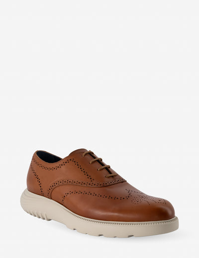 Oxford en piel con picado color cuero para hombre