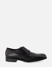 Zapato Blucher en piel color negro con picado para hombre