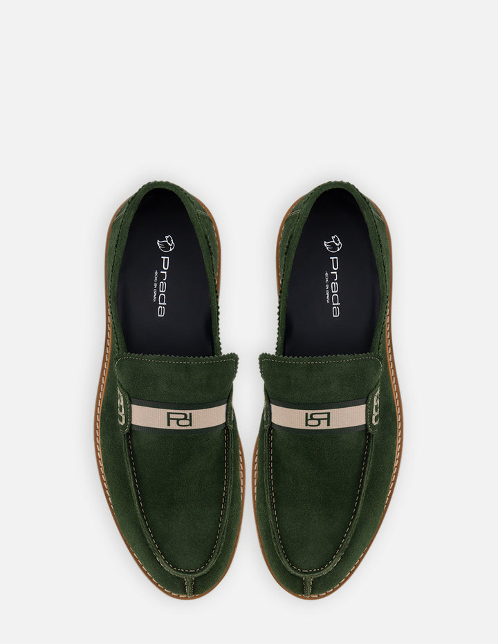 Mocasín en piel ante color verde con letras Pd para hombre