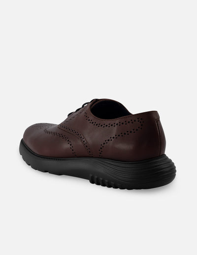 Oxford en piel napa color cuero con detalle en picado maría para hombre
