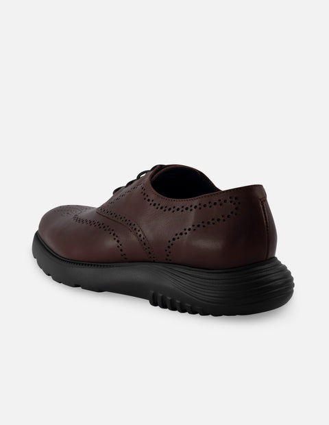 Oxford en piel napa color cuero con detalle en picado maría para hombre