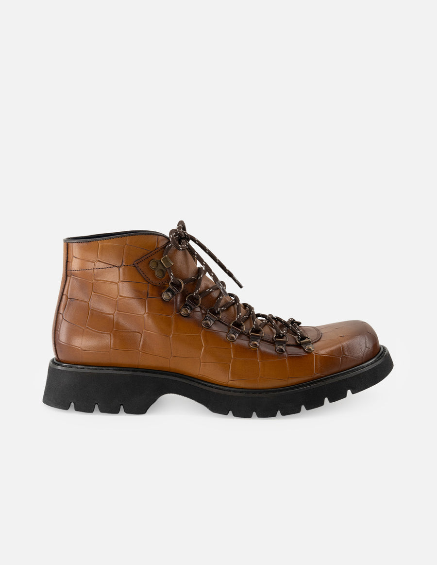 Botín de cordones en piel con grabado tipo coco color caoba para hombre