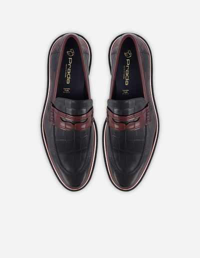 Mocasín en piel con grabado tipo coco en color vino para hombre