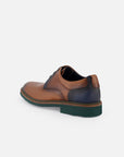 Blucher en piel napa color cuero con detalles verdes y sombreado a mano para hombre