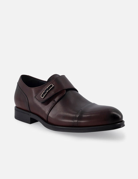 Monk de piel color vino con sombreados y velcro para hombre