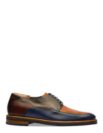 Blucher en piel con con grabado en contraste