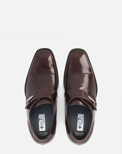 Monk color vino en piel de Flor antique