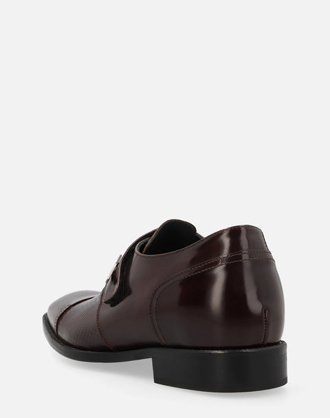 Monk color vino en piel de Flor antique