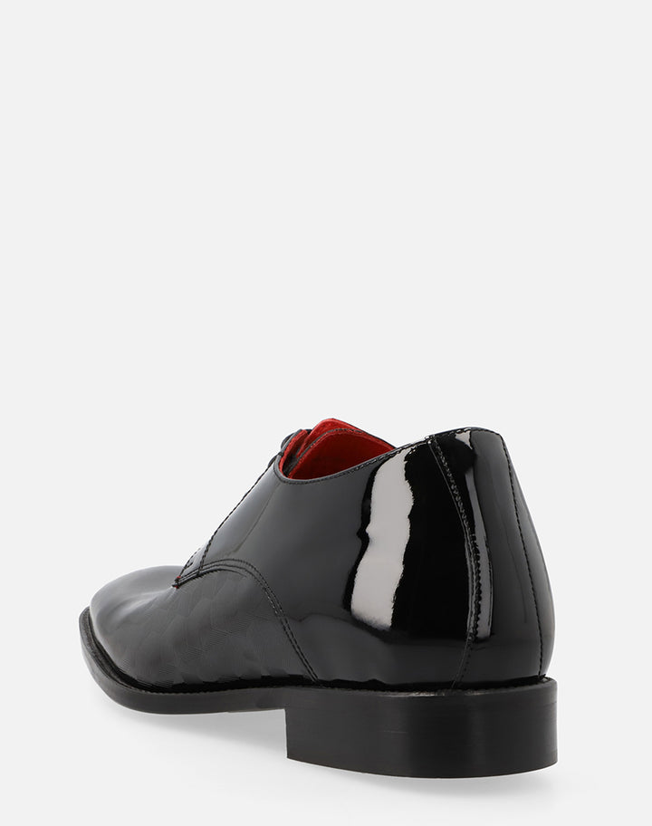 Blucher en piel de charol color negro