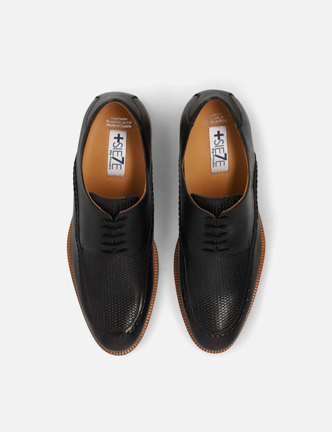 Blucher +7 cm de altura en piel grabada con bordón color negro