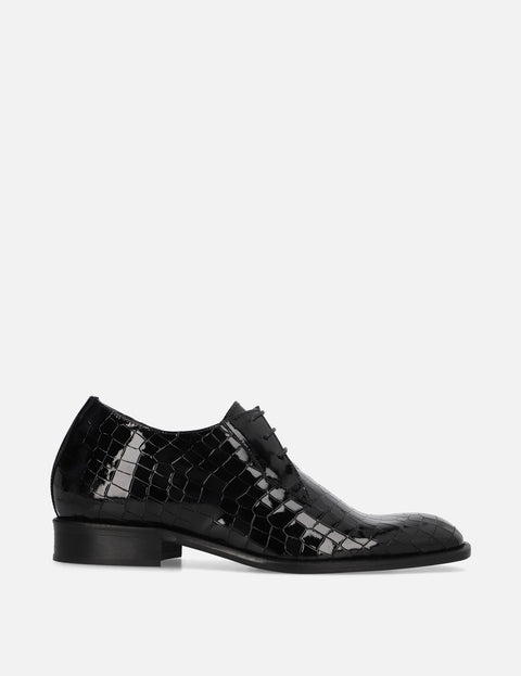 Blucher +7 cm de altura en charol con grabado color negro