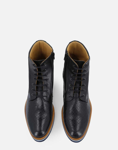 Bota de cordones +SIE7E cm de altura negra grabada para hombre