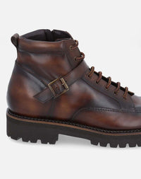 Bota de combate +SIE7E cm de altura color cuero para hombre