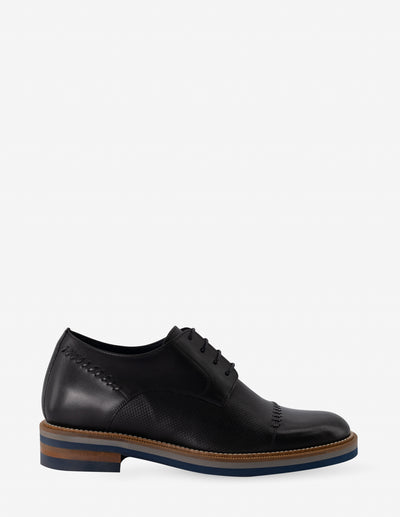 Blucher +7 cm de altura en piel napa color negro con pespunte para hombre