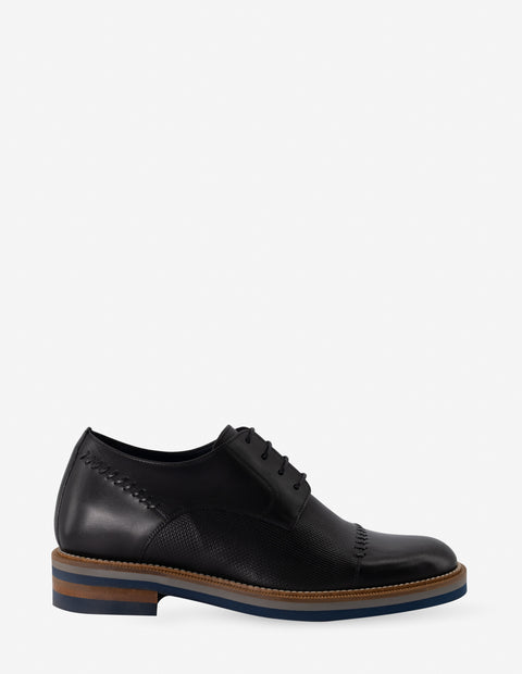Blucher +7 cm de altura en piel napa color negro con pespunte para hombre