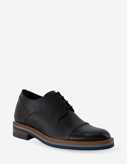 Blucher +7 cm de altura en piel napa color negro con pespunte para hombre