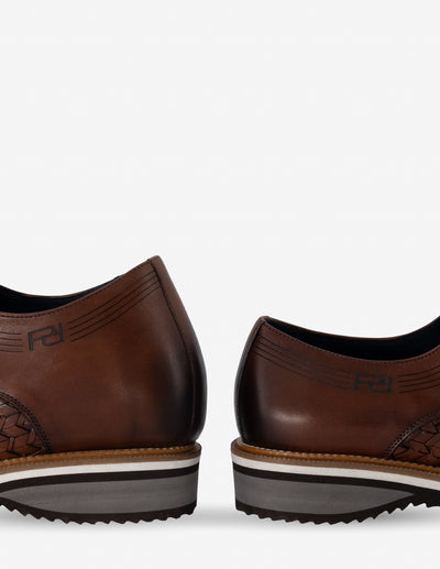 Blucher +7 de altura en piel trenzada color caoba para hombre