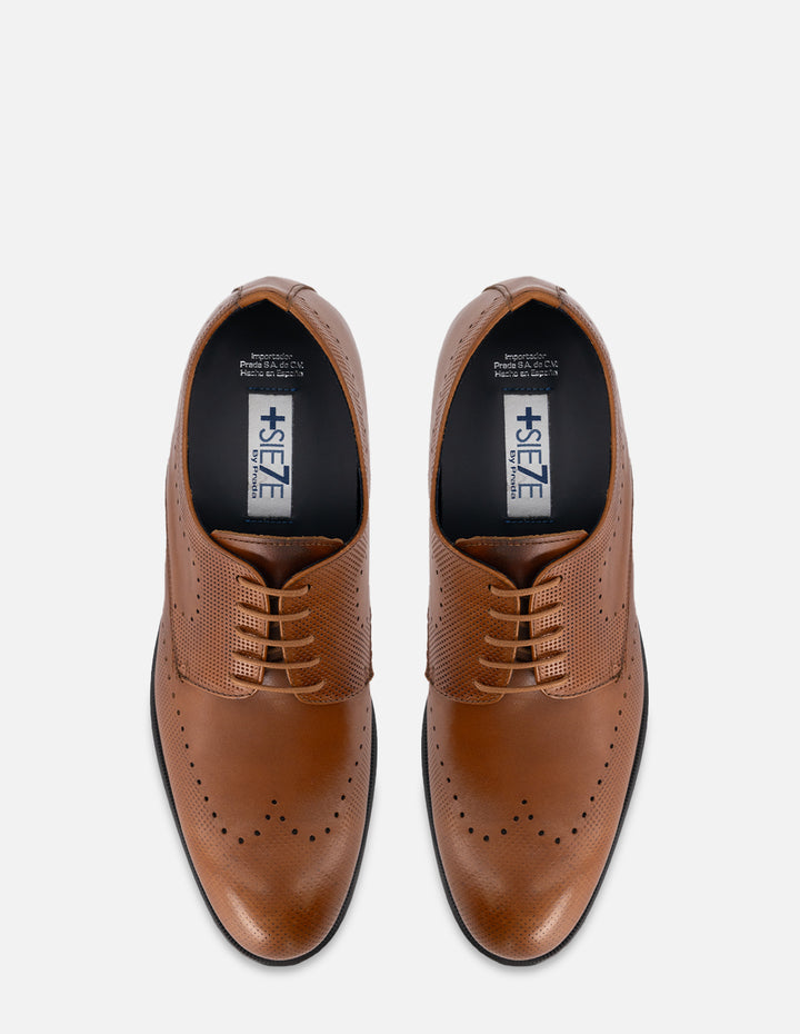 Zapato Blucher +7 cm de altura en piel color cuero con picado para hombre