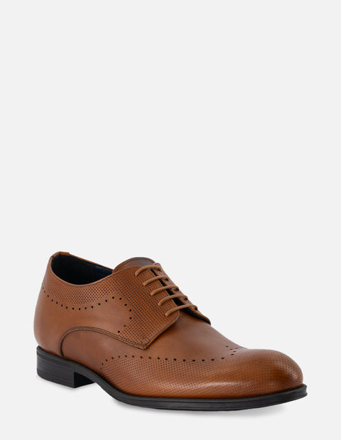 Zapato Blucher +7 cm de altura en piel color cuero con picado para hombre