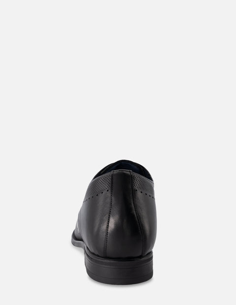 Zapato Blucher +7 cm de altura en piel color negro con picado para hombre