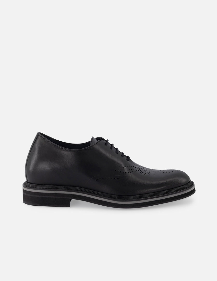 Oxford +7cm de altura en piel napa color negro con picado María y cordones para hombre