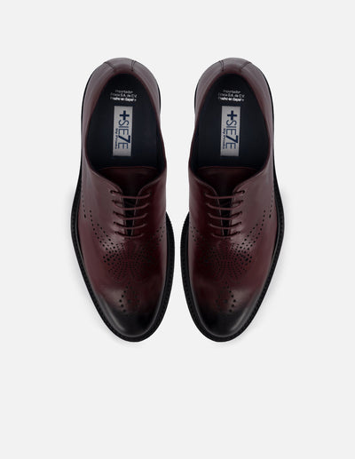 Oxford +7  cm de altura en piel napa color vino con picado María y cordones para hombre