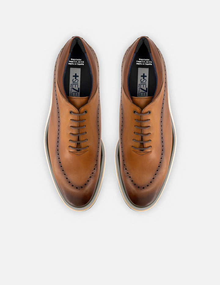 Inglés +7 cm de altura en piel napa color cuero para hombre