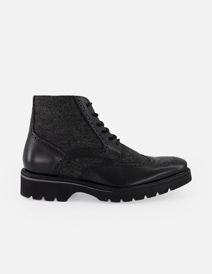 Botines negro piel y textil  para hombre con suela ligera