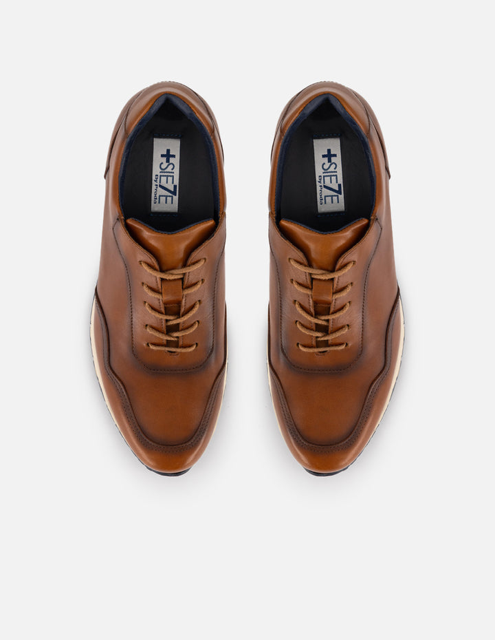 Tenis color cuero en piel para hombre ensombrecidos con aerógrafo